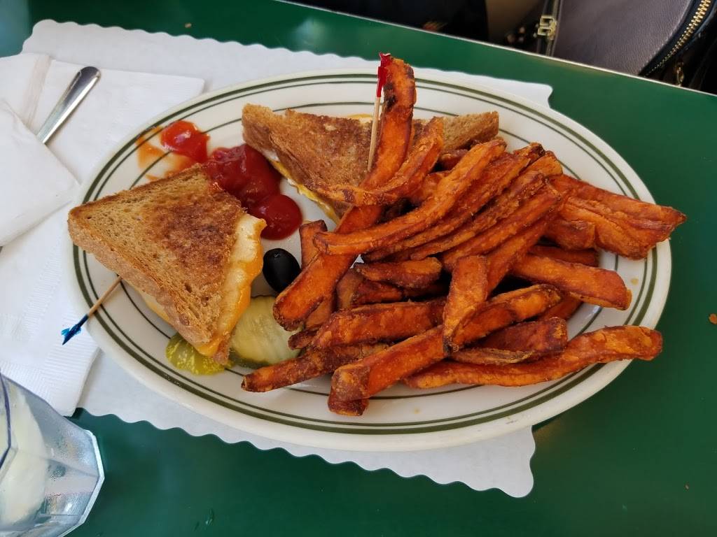 Mels Drive-In | restaurant | 14846 Ventura Blvd, Sherman Oaks, CA 91403, USA | 8189900648 OR +1 818-990-0648