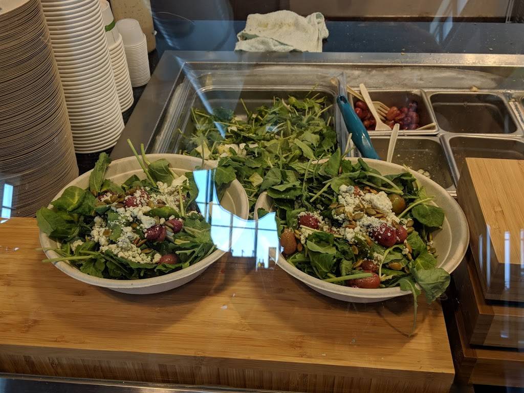 The Landing Cafe | restaurant | 9777 Golf Links Rd, Oakland, CA 94605, USA | 5106329525 OR +1 510-632-9525