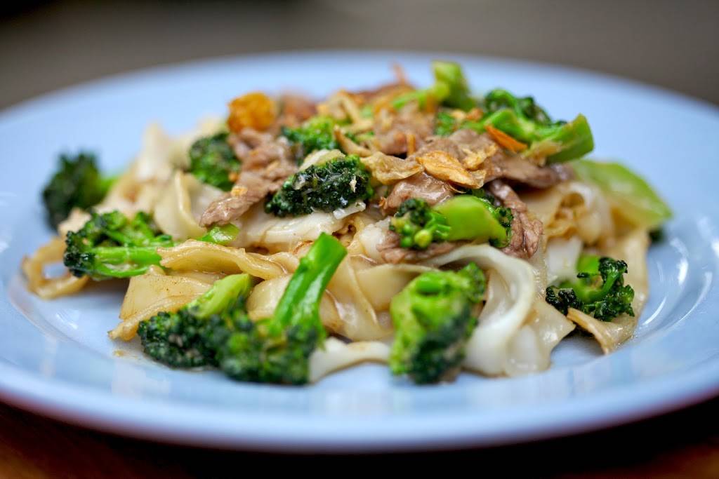 Saffron Thai | restaurant | 3731 India St B, San Diego, CA 92103, USA | 6195747737 OR +1 619-574-7737