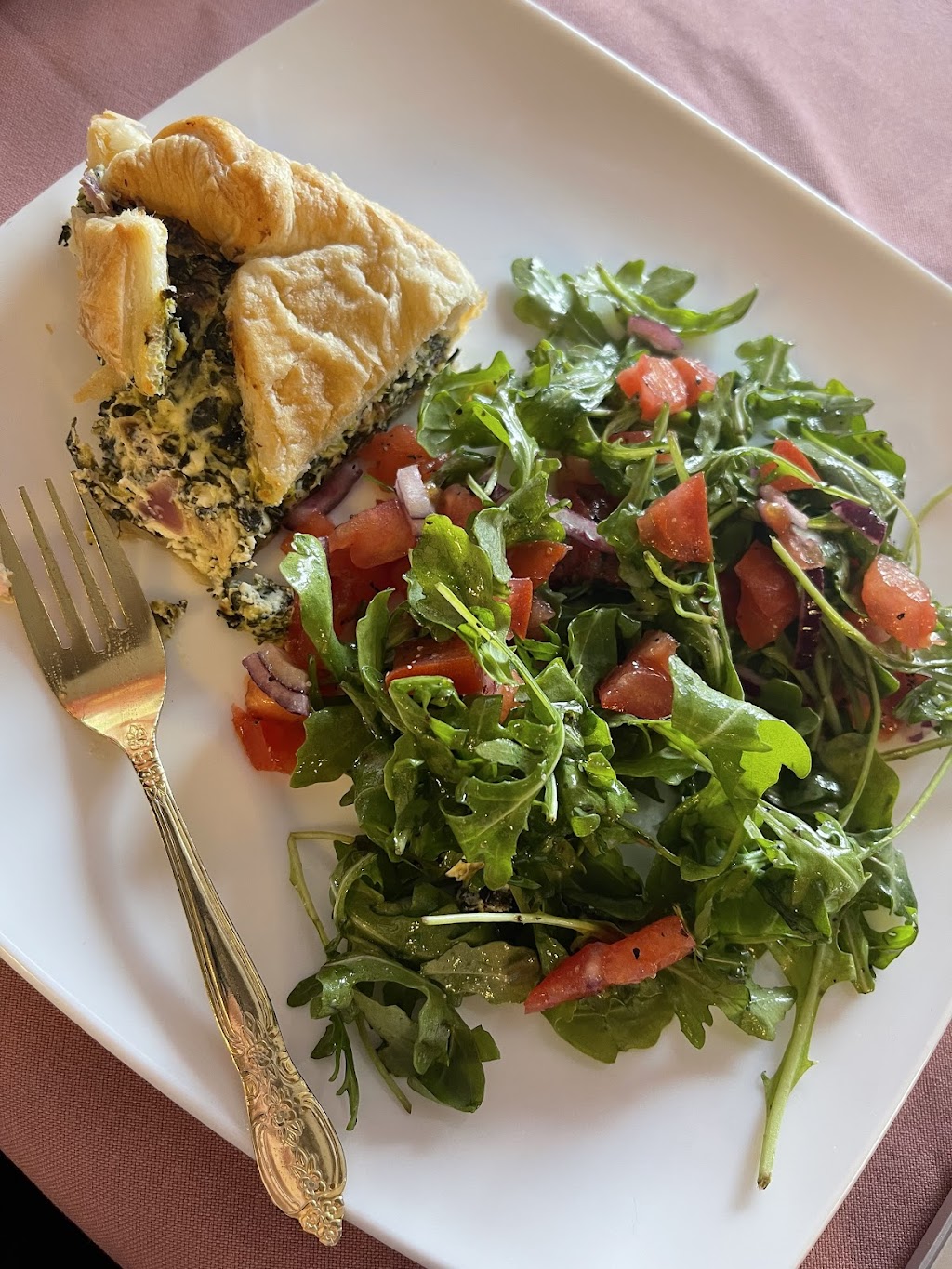 The Mad Batter Tea Room & Restaurant | restaurant | 154 Montauk Hwy, Blue Point, NY 11715, USA | 6313633100 OR +1 631-363-3100