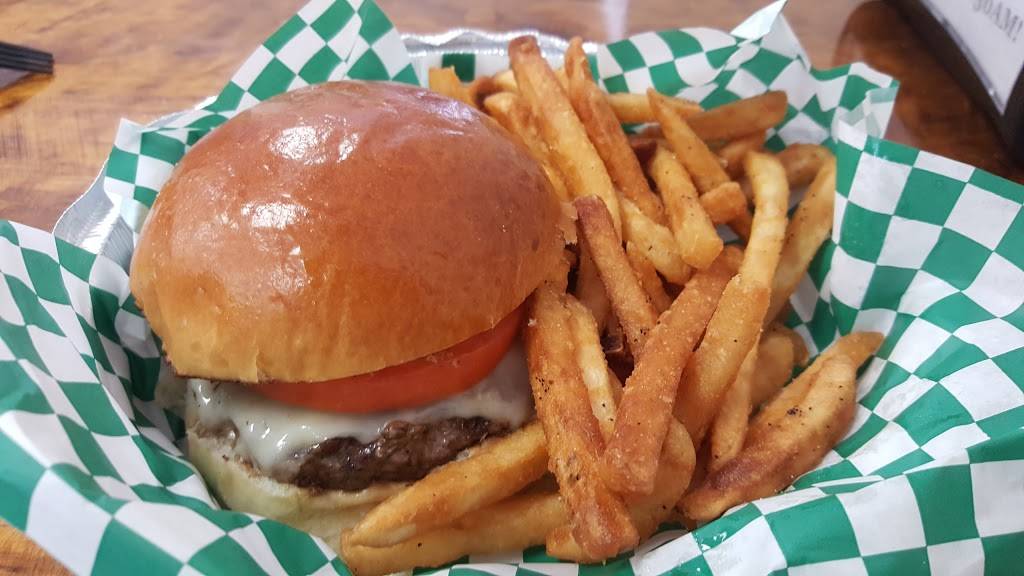 Genoa Deli & Pizza | restaurant | 113 Danbury Rd, Ridgefield, CT 06877, USA | 2034314837 OR +1 203-431-4837