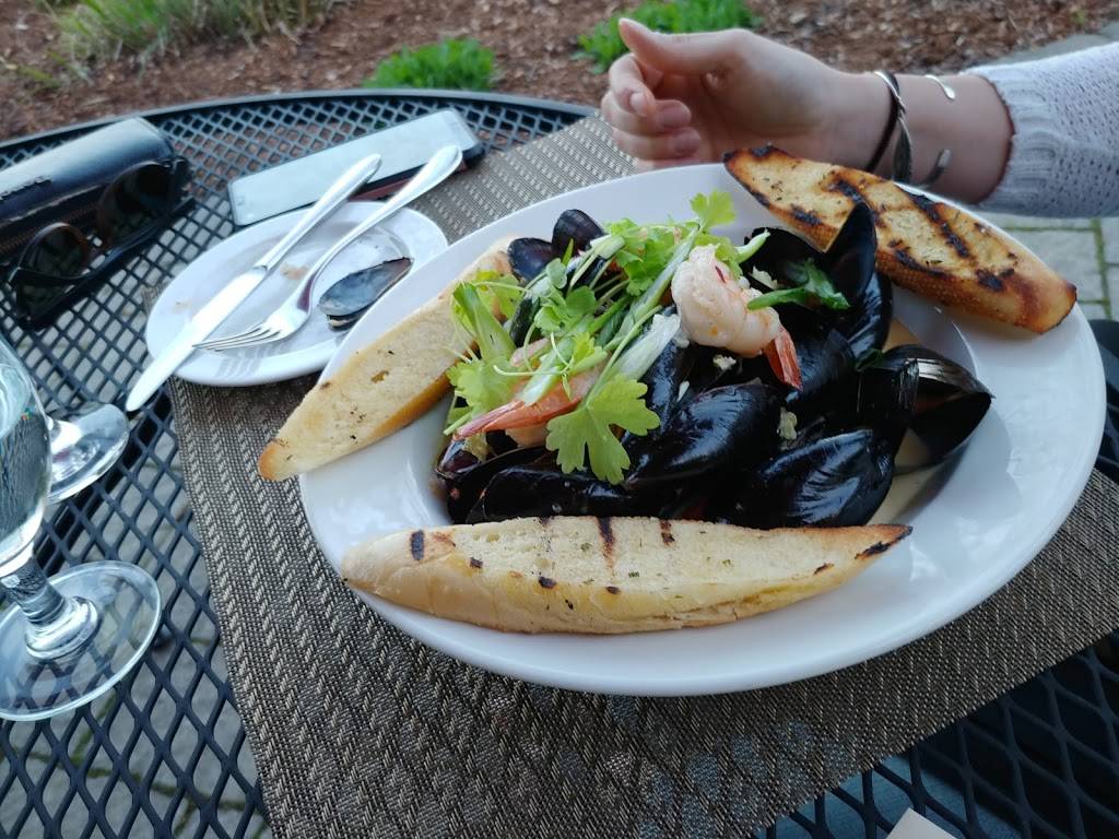 The Grill at Lora Bay Golf Club | restaurant | 109 E Ridge Dr, Thornbury, ON N0H 2P0, Canada | 5195997500405 OR +1 519-599-7500 ext. 405