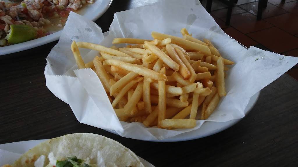 Las Islas Marias Restaurant | restaurant | 2713 Durfee Ave, El Monte, CA 91732, USA | 6265751286 OR +1 626-575-1286