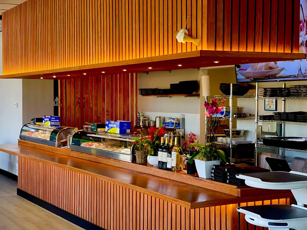 Sushi Luma | restaurant | 1410 S McDowell Blvd A, Petaluma, CA 94954, USA | 7077746065 OR +1 707-774-6065