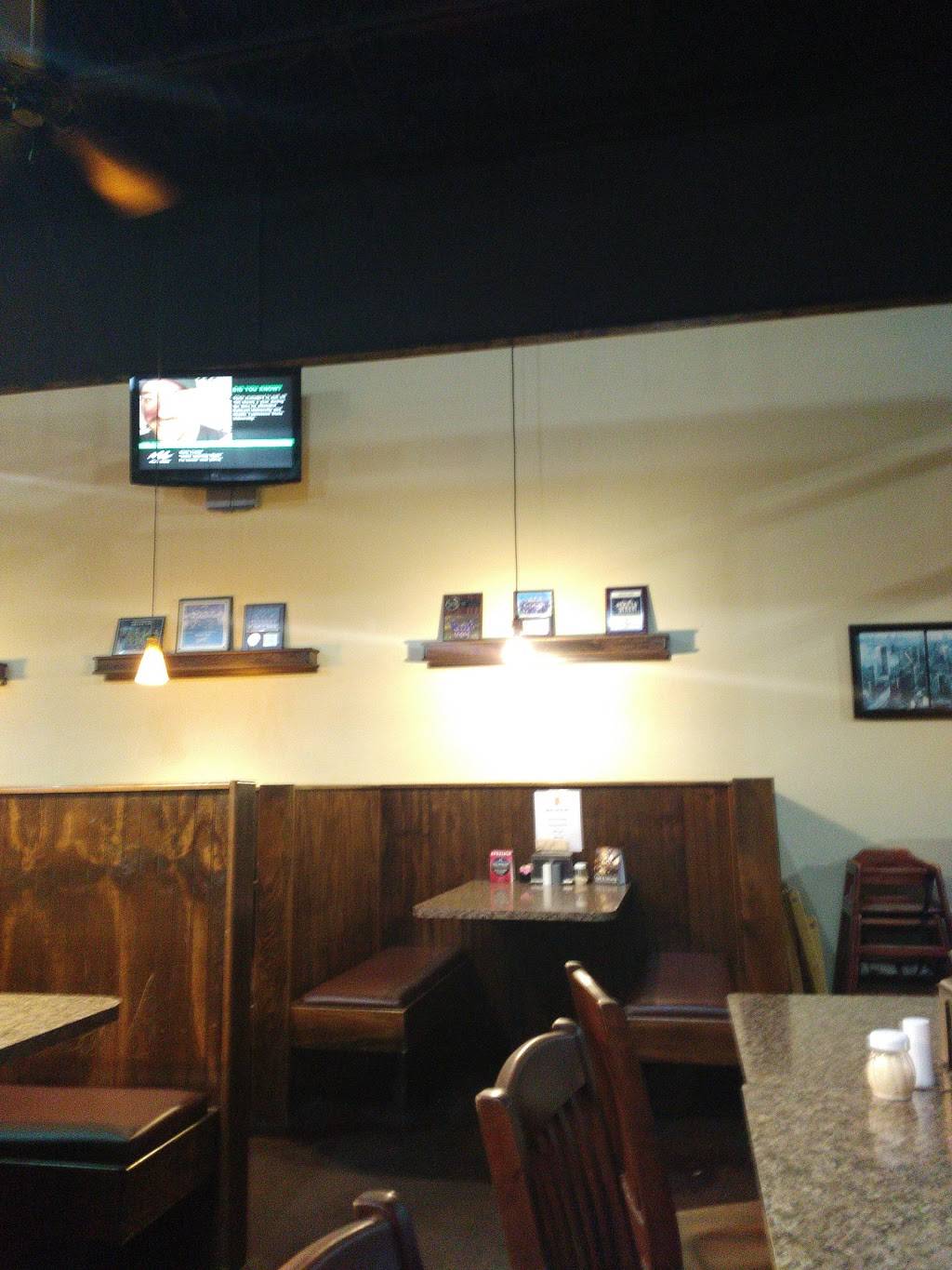 Chicagos Pizza | restaurant | 5917 W Broadway, McCordsville, IN 46055, USA | 3173353131 OR +1 317-335-3131