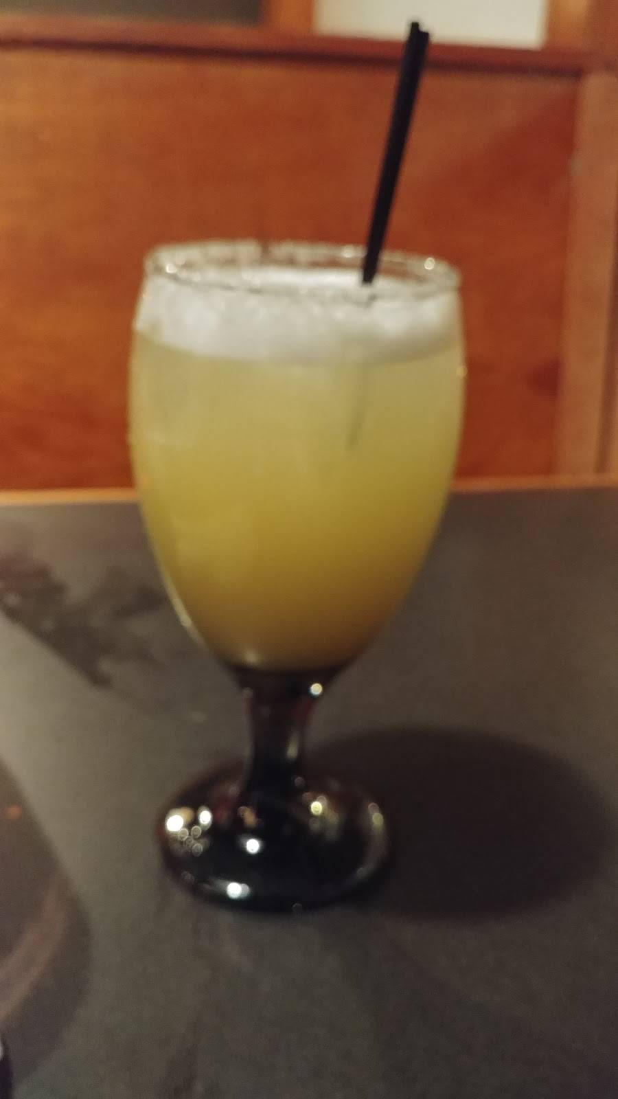 Santis | restaurant | 1471 Ben Sawyer Blvd, Mt Pleasant, SC 29464, USA | 8433883146 OR +1 843-388-3146