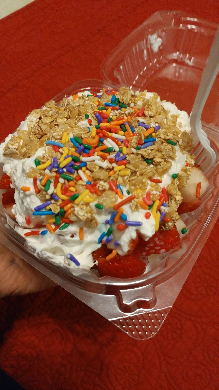 Paleteria El Potrillo | restaurant | 8548 S Commercial Ave, Chicago, IL 60617, USA | 7733740673 OR +1 773-374-0673