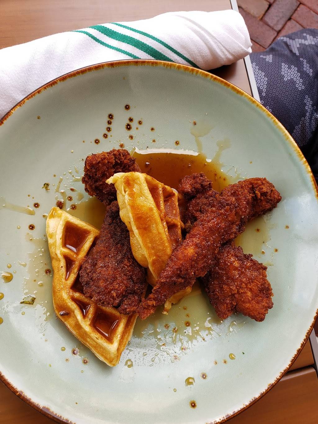 Avocado Grill | restaurant | 11701 Lake Victoria Gardens Ave #4105, Palm Beach Gardens, FL 33410, USA | 5617662430 OR +1 561-766-2430