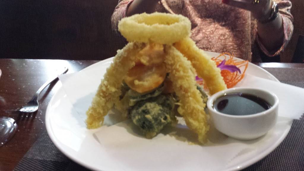 Volcano Asian Bistro | restaurant | 5316 Windward Pkwy, Alpharetta, GA 30004, USA | 6783669668 OR +1 678-366-9668