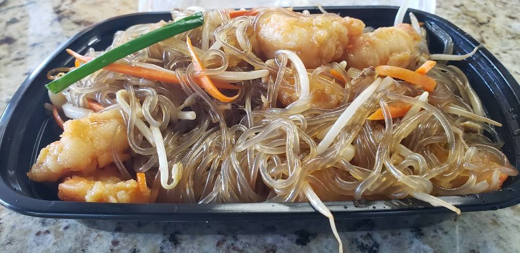 Chengs Asian Kitchen | restaurant | 161 Gateway Dr suite 1, Winchester, VA 22603, USA | 5406655285 OR +1 540-665-5285