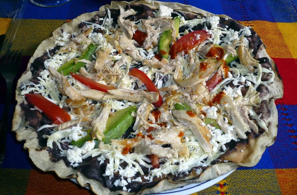 Tlayudas oaxaqueñas | restaurant | Paseos del Florido Calif, 22237 Tijuana, B.C., Mexico | 015571100815 OR +52 55 7110 0815