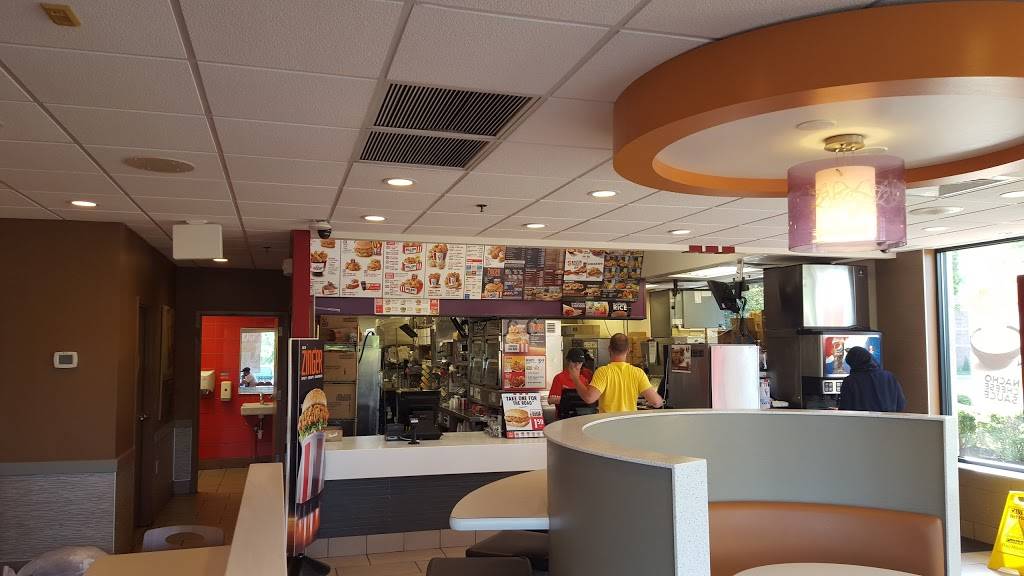 Taco Bell | meal takeaway | 5890 Kingstowne Center, Alexandria, VA 22315, USA | 7039219301 OR +1 703-921-9301