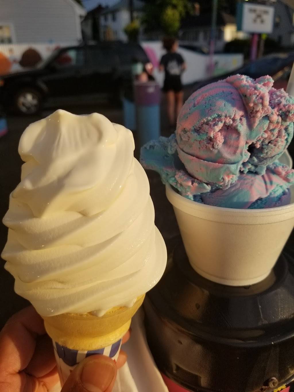 Dairy Freeze | restaurant | 635 Adams St, Quincy, MA 02169, USA | 6174719768 OR +1 617-471-9768