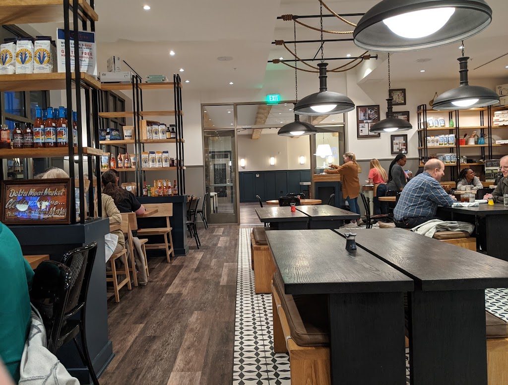 Delta Meat Market | restaurant | 215 Cotton Row, Cleveland, MS 38732, USA | 6624446328 OR +1 662-444-6328