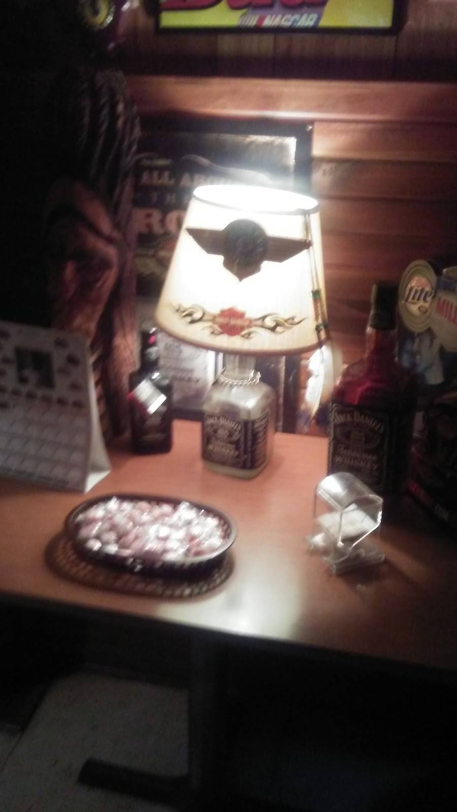 Reds Tavern & Pizzeria | restaurant | 19620 IL-173, Harvard, IL 60033, USA | 8159434951 OR +1 815-943-4951