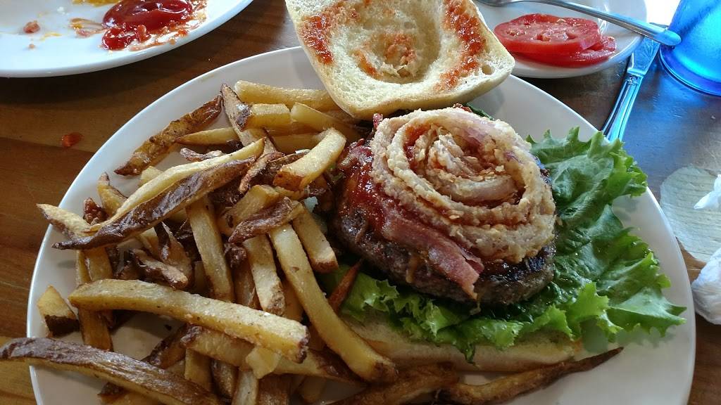 303 Bar and Grill | restaurant | 303 W Davis St, Dallas, TX 75208, USA | 2149423030 OR +1 214-942-3030