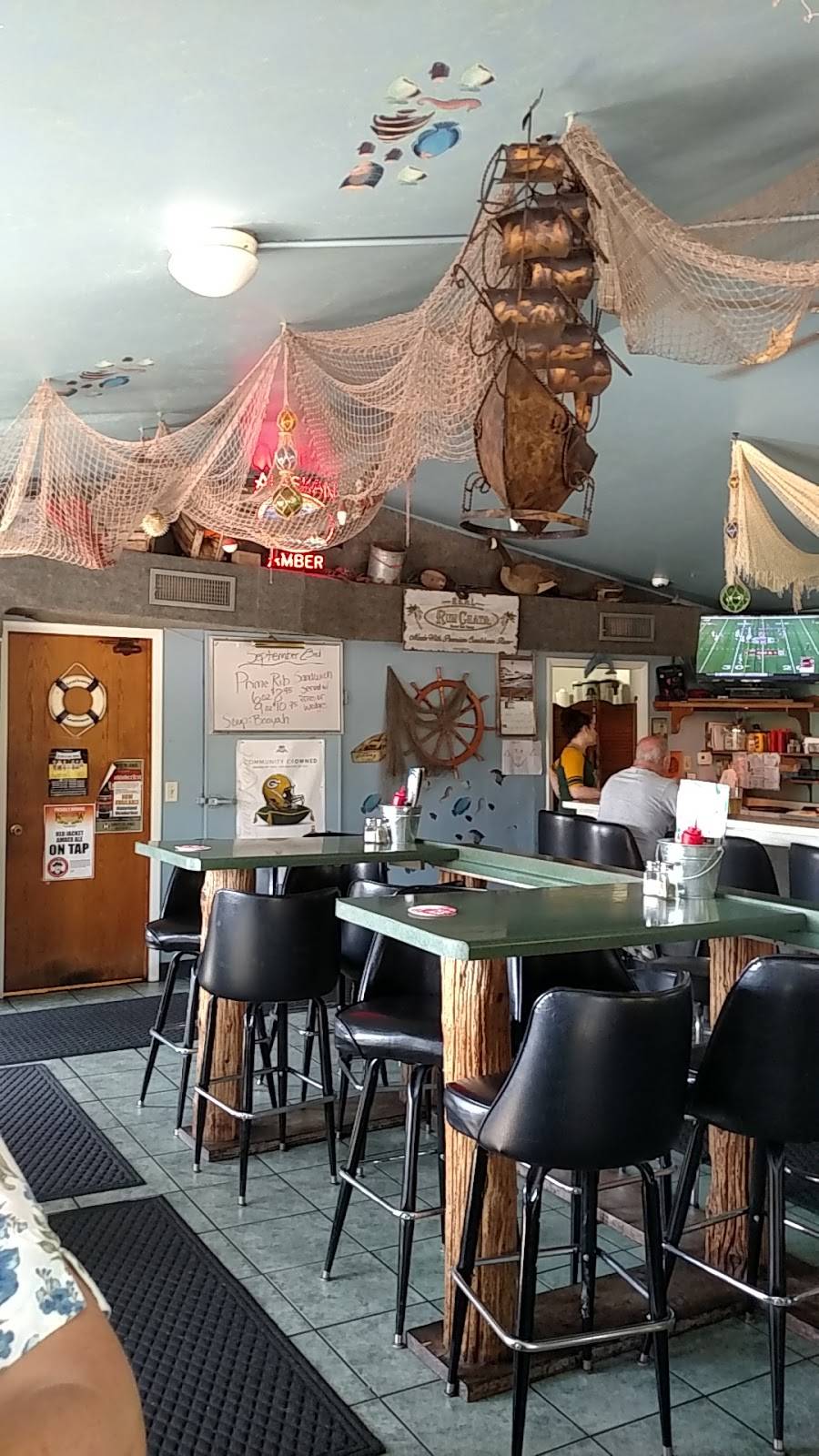 River Street Pier | restaurant | 1984 Velp Ave, Green Bay, WI 54303, USA | 9204900017 OR +1 920-490-0017