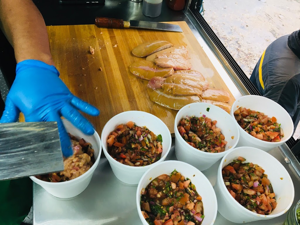 Tacos Mi Pueblito (Food Truck) | restaurant | 5335 Washington Ave, Houston, TX 77007, USA | 2819951147 OR +1 281-995-1147