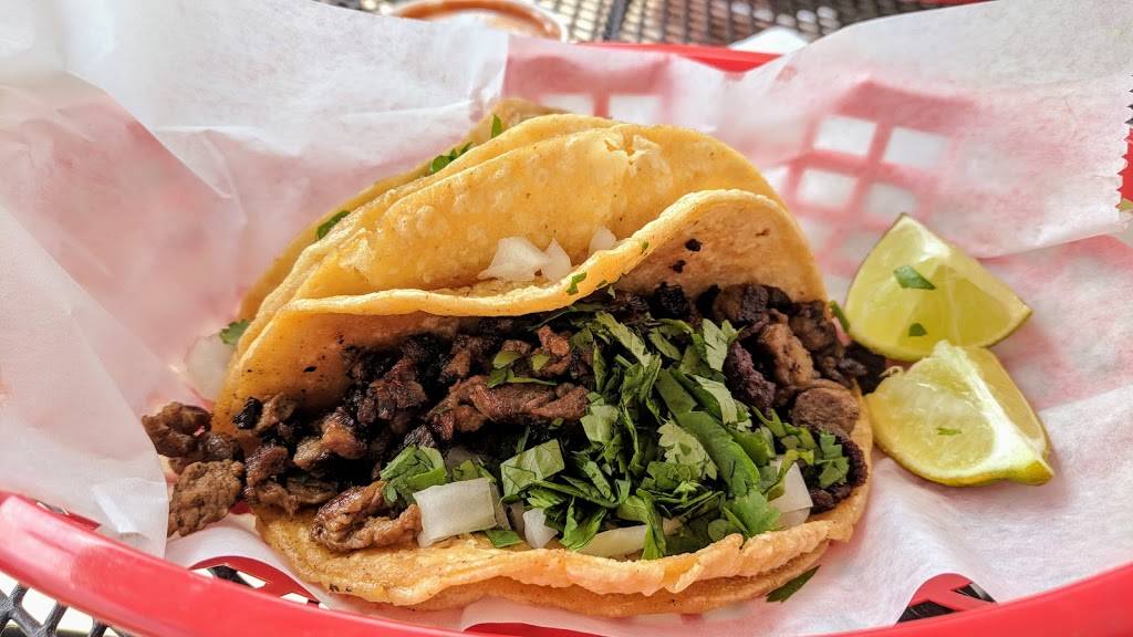 MEGA TORTAS TACOS & BURRITOS | restaurant | 201 5th St, Peru, IL 61354, USA | 8154105155 OR +1 815-410-5155