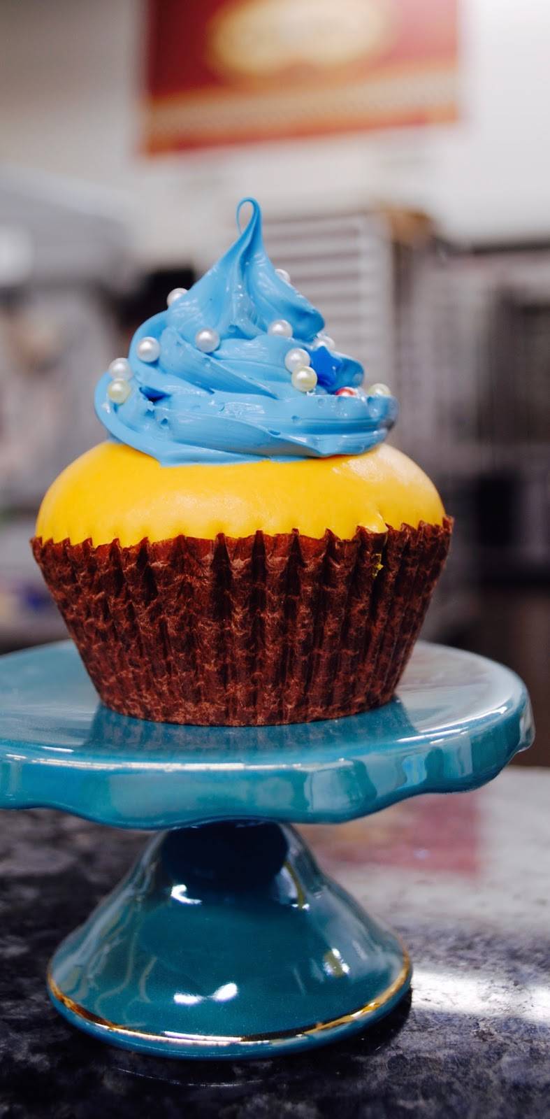 Jocelyn & Cintas Bake Shop - Catering Wedding Cakes - Donuts Co | bakery | 150 Main St, Newport, VT 05855, USA | 8023344034 OR +1 802-334-4034