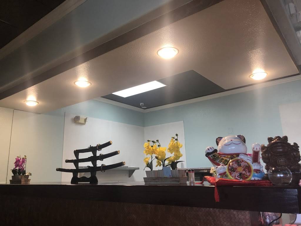 Rakki Sushi | restaurant | 1380 W 6th St #101, Corona, CA 92882, USA | 9514079383 OR +1 951-407-9383