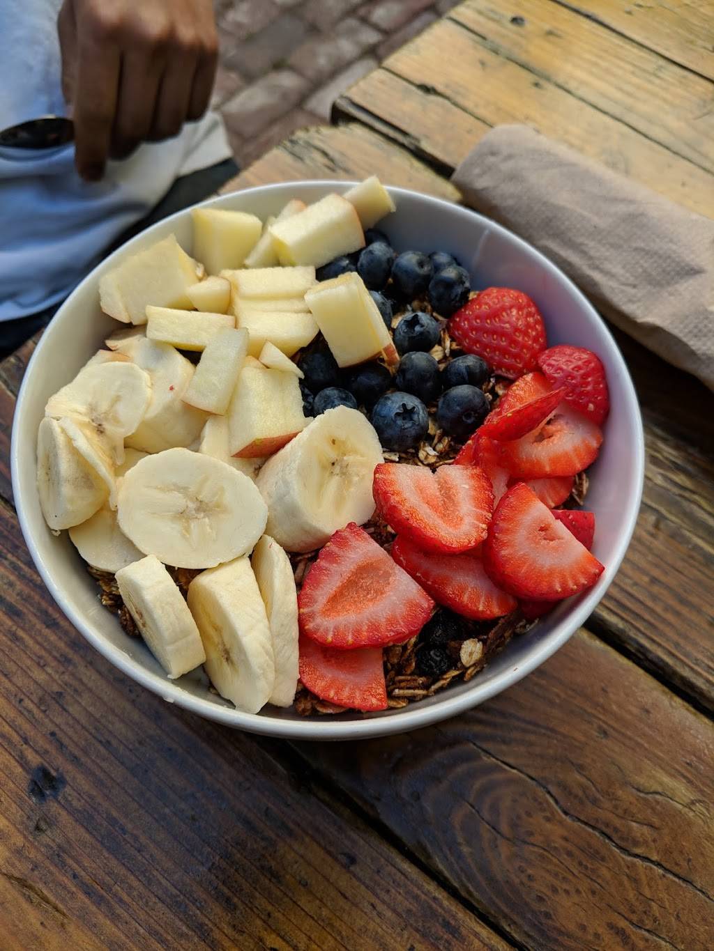 Stable Cafe | cafe | 2128 Folsom St, San Francisco, CA 94110, USA | 4155521199 OR +1 415-552-1199