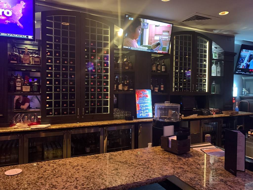 Shoeless Joes Ale House & Grille | restaurant | 4926 N River Rd, Schiller Park, IL 60176, USA | 8472965760 OR +1 847-296-5760