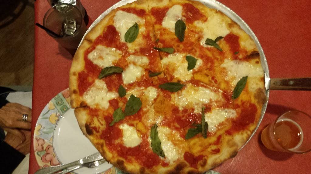 Peppis Pizzeria | restaurant | 4111 Tamiami Trail N, Naples, FL 34103, USA | 2396590280 OR +1 239-659-0280