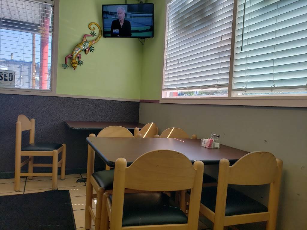 Mercedes Mexican Restaurant | restaurant | 11165 Irma Dr, Northglenn, CO 80233, USA | 3034573208 OR +1 303-457-3208