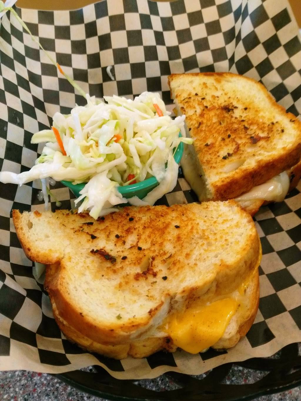 Pollys Pies Restaurant & Bakery | bakery | 23701 Moulton Pkwy, Laguna Hills, CA 92653, USA | 9493808383 OR +1 949-380-8383