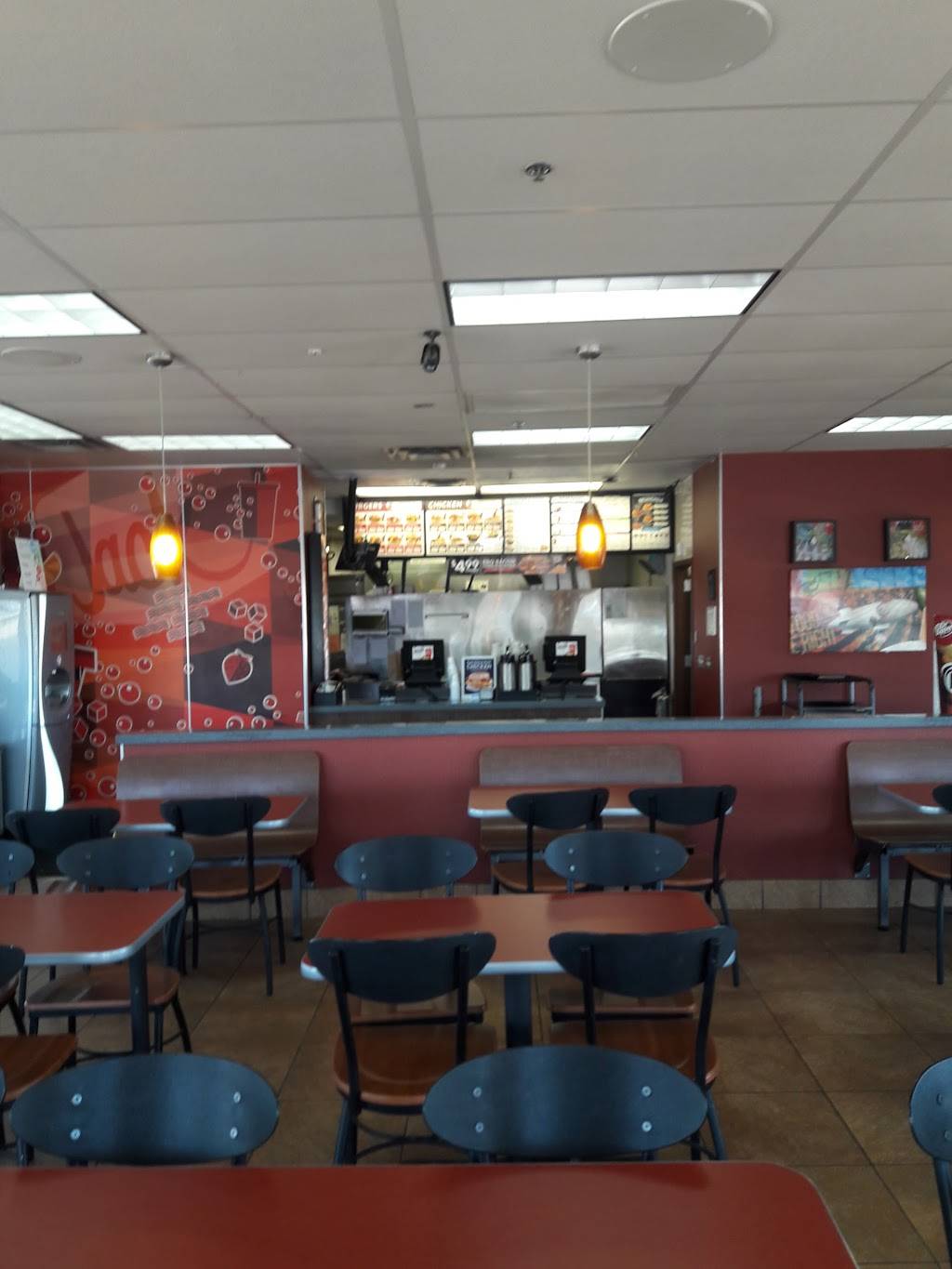 Jack in the Box | restaurant | 11101 Grand Ave, Youngtown, AZ 85363, USA | 6235230211 OR +1 623-523-0211