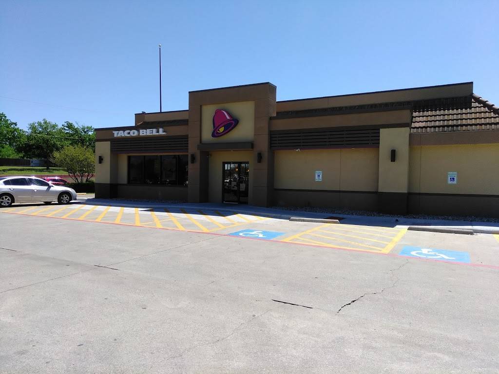 Taco Bell | meal takeaway | 801 S Belt Line Rd, Irving, TX 75060, USA | 9729862041 OR +1 972-986-2041