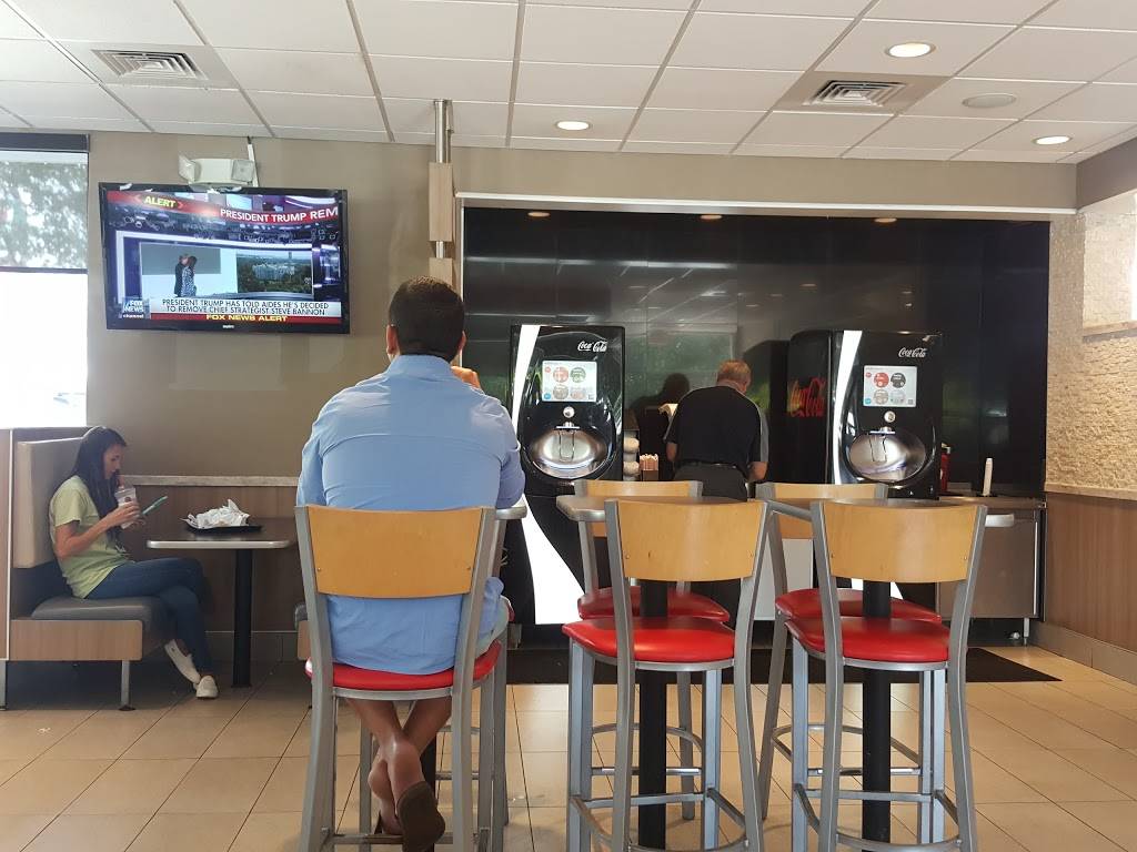 Burger King | restaurant | 4649 McIntosh Rd, Dover, FL 33527, USA | 8137044839 OR +1 813-704-4839