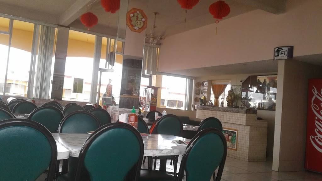 Palacio Royal | restaurant | Local 34, Blvd. Benito Juárez 984, Obrera, 22703 Rosarito, B.C., Mexico | 016616121412 OR +52 661 612 1412