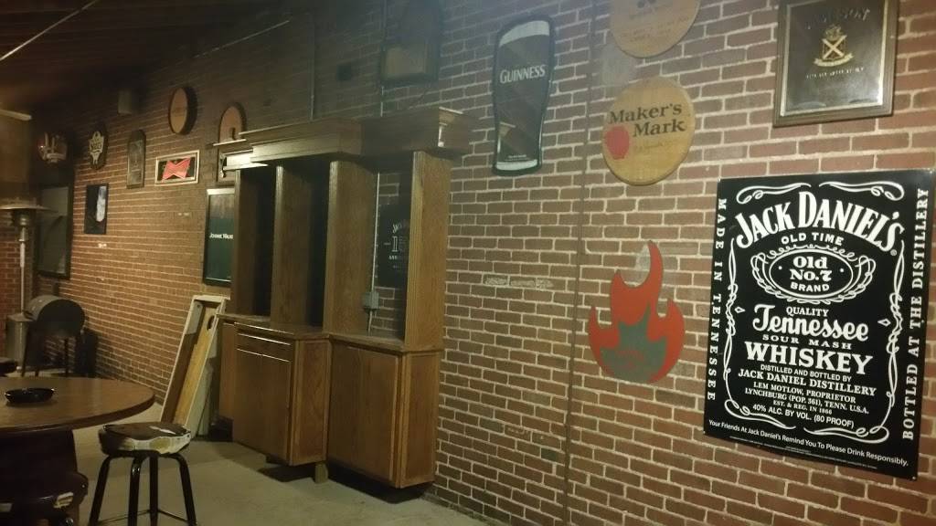 Callahans Irish Pubs | restaurant | 1061 Mahoning Ave, Warren, OH 44483, USA | 3303947200 OR +1 330-394-7200