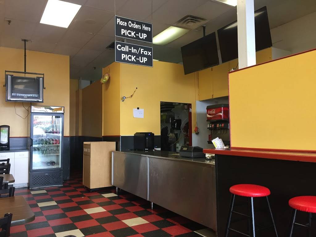 Two Brothers Chicken & Subs | restaurant | 7678 Richmond Hwy C, Alexandria, VA 22306, USA | 5713846675 OR +1 571-384-6675