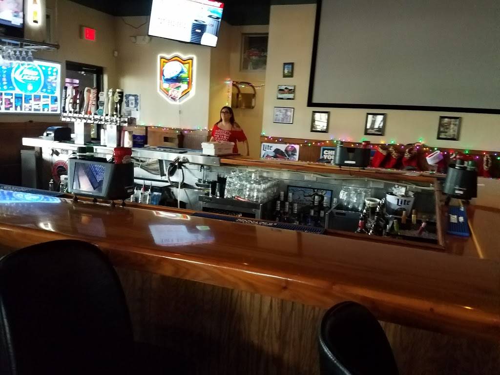 Varsity Club Sports Bar Trinity | restaurant | 3523 Little Rd, New Port Richey, FL 34655, USA | 7272322945 OR +1 727-232-2945