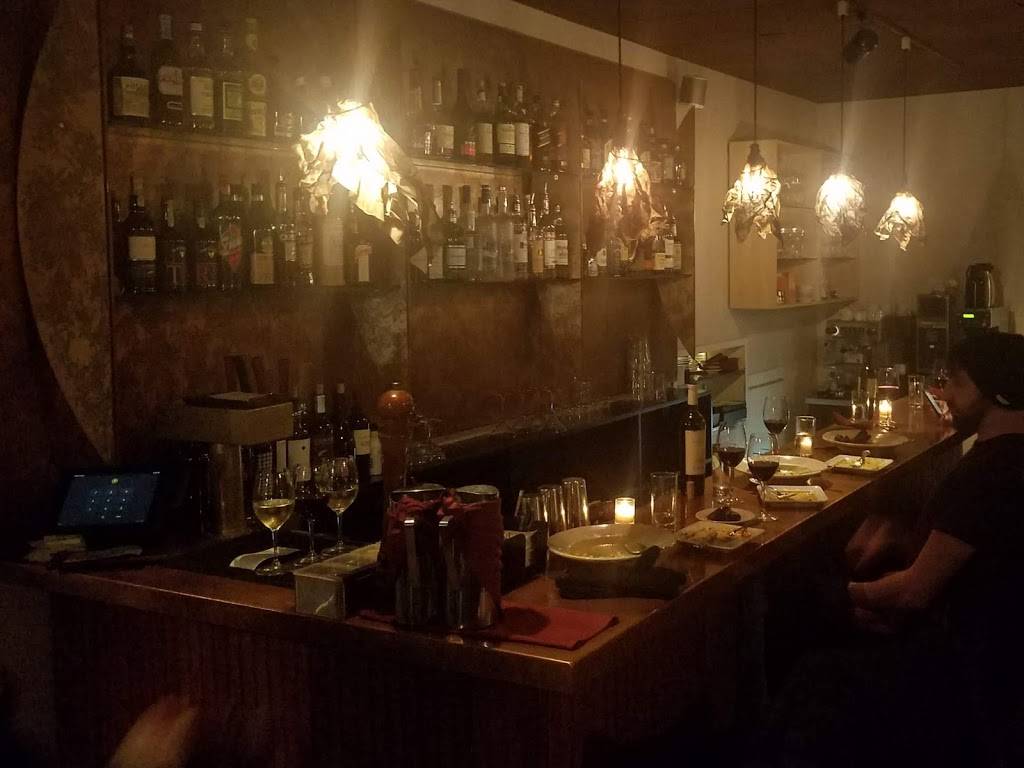 Rinata Restaurant | restaurant | 2451 Hennepin Ave S, Minneapolis, MN 55405, USA | 6123748998 OR +1 612-374-8998