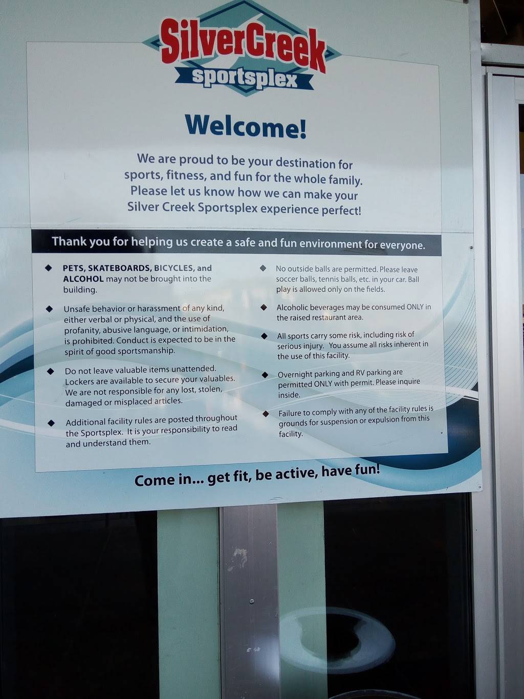 High Five at the Plex | restaurant | 800 Embedded Way, San Jose, CA 95138, USA | 4083655500 OR +1 408-365-5500