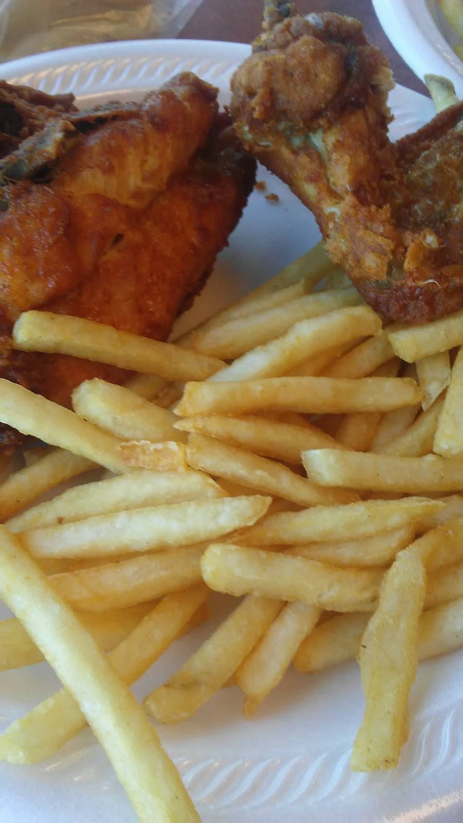 Pollo Campero | restaurant | 1703 N Cockrell Hill Rd, Dallas, TX 75211, USA | 2148195334 OR +1 214-819-5334