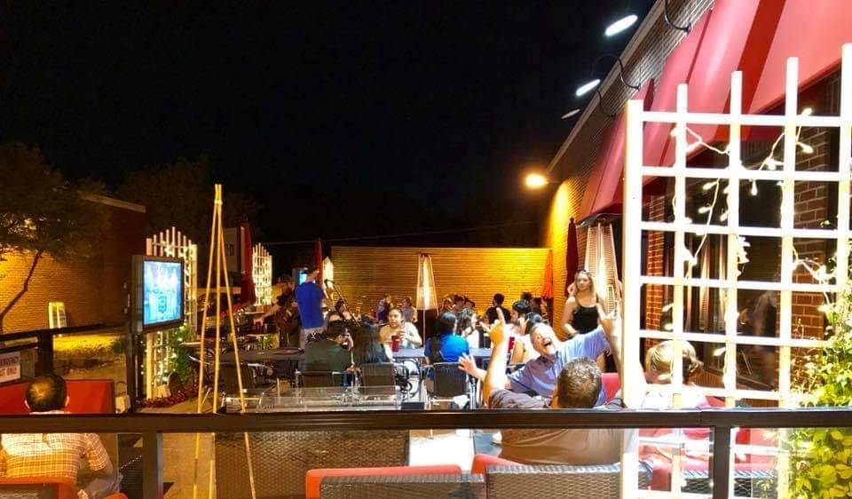 CJ Mahoneys | restaurant | 3260 S Rochester Rd, Rochester, MI 48307, USA | 2482932800 OR +1 248-293-2800