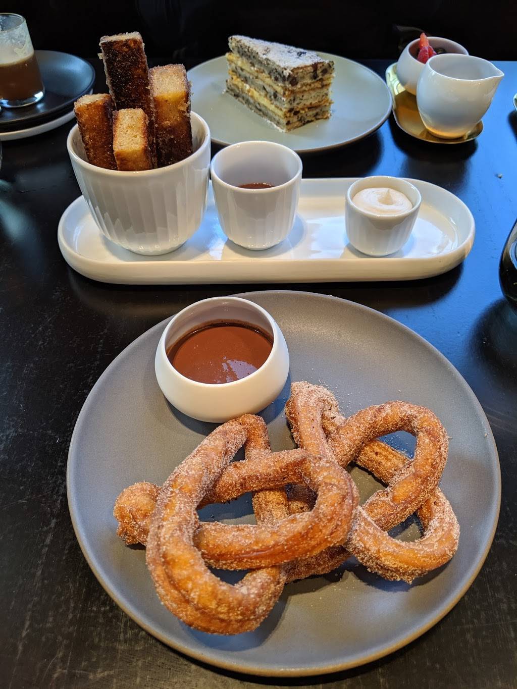 Bloom Chocolate Salon | restaurant | 2600 16th St, San Francisco, CA 94103, USA | 4153490942 OR +1 415-349-0942