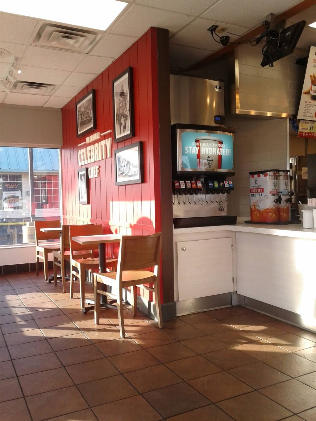 KFC | restaurant | 12325 Elam Rd, Balch Springs, TX 75180, USA | 9722865588 OR +1 972-286-5588