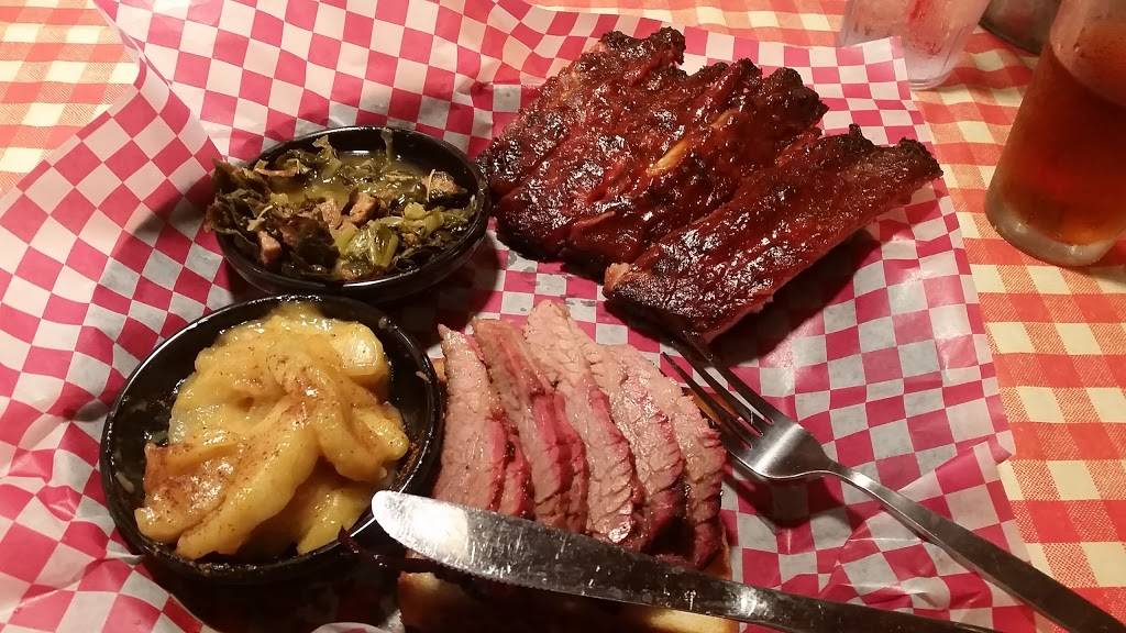 Famous Daves - Delivery Only | meal delivery | 1864 W McEwen Dr, Franklin, TN 37067, USA | 6154351949 OR +1 615-435-1949