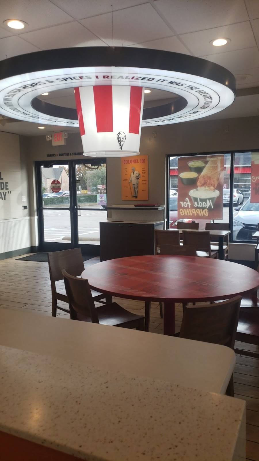 KFC | restaurant | 7990 N MacArthur Blvd, Irving, TX 75063, USA | 9723739234 OR +1 972-373-9234