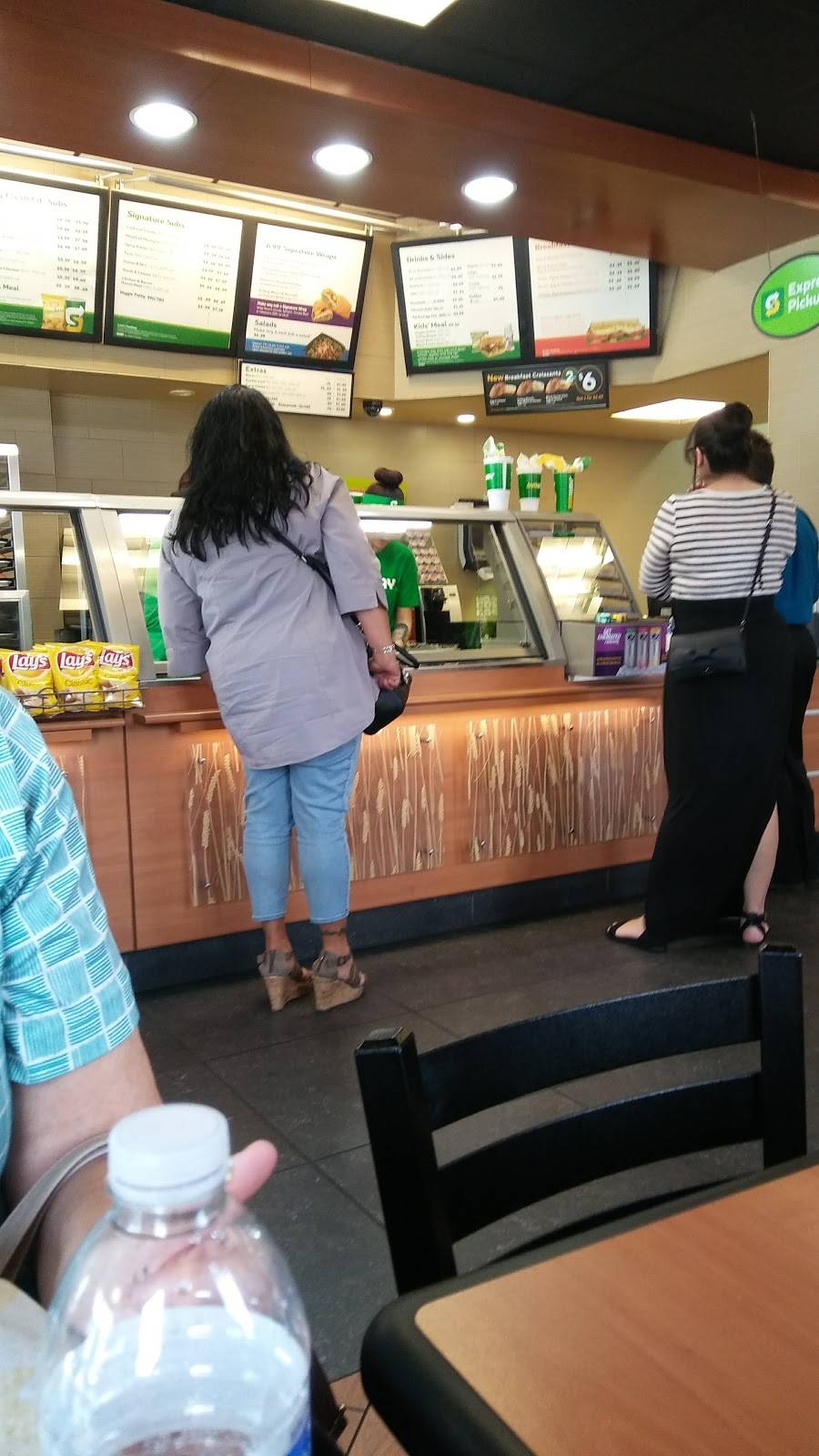 Subway | restaurant | 466 W 5th St Suite E, San Bernardino, CA 92401, USA | 9098891000 OR +1 909-889-1000