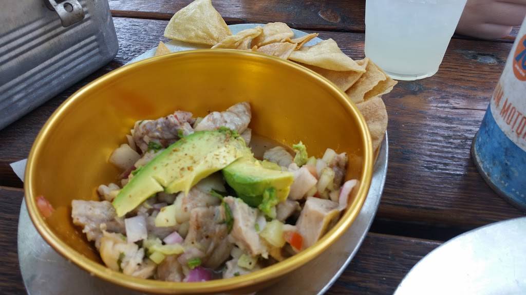 Petiscos Mexican Food Restaurant | restaurant | 211 W 1st St, Claremont, CA 91711, USA | 9096255557 OR +1 909-625-5557