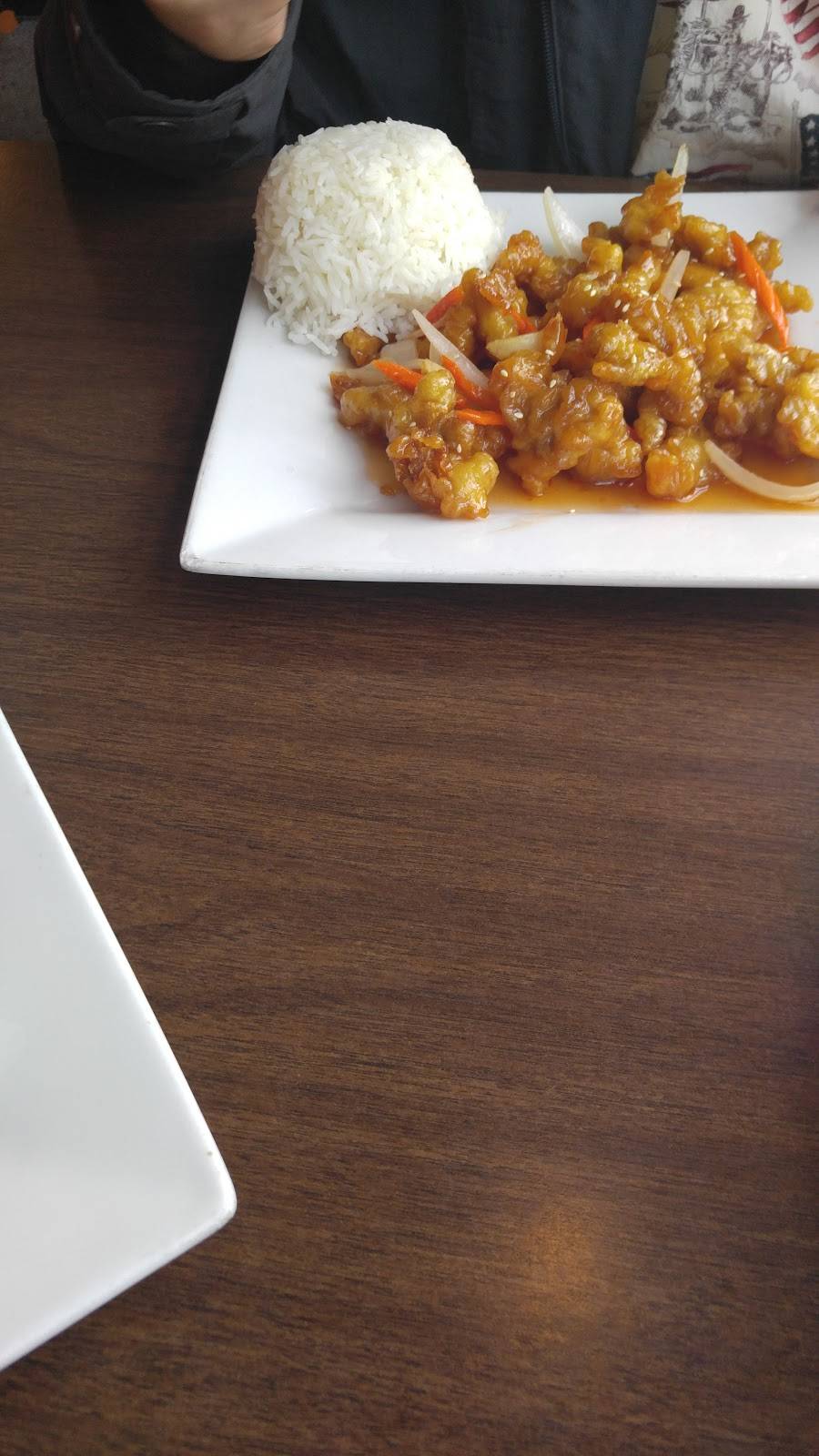 Pho Lena East | restaurant | 360 Boniface Pkwy A22, Anchorage, AK 99504, USA | 9072799777 OR +1 907-279-9777