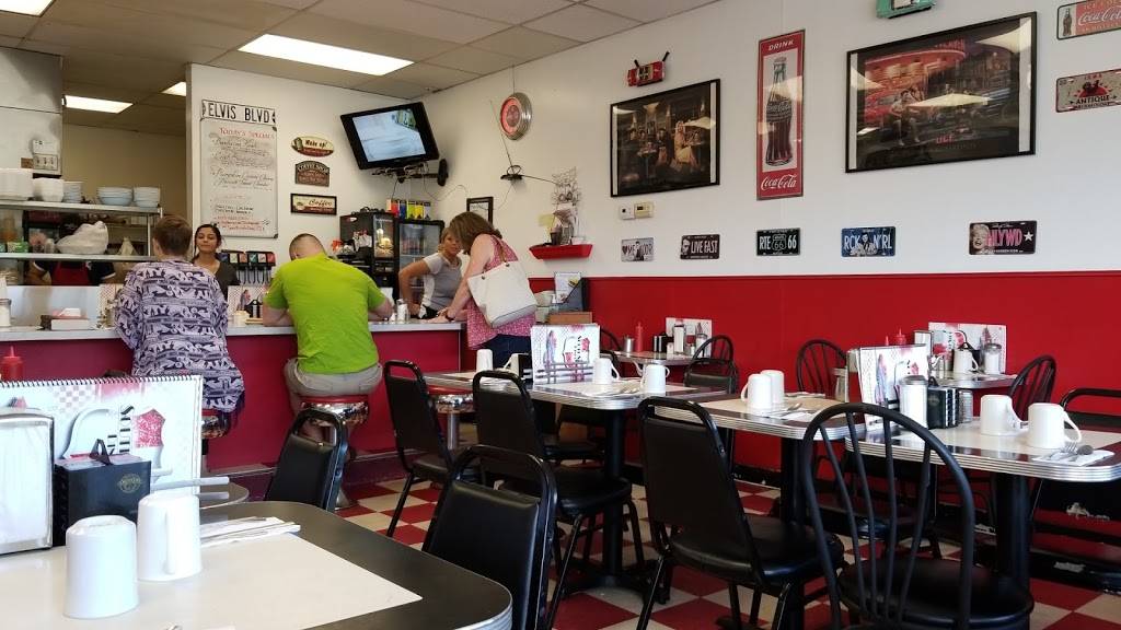 Southside Diner | restaurant | 10705 W Pleasant Valley Rd, Parma, OH 44130, USA | 4408426888 OR +1 440-842-6888