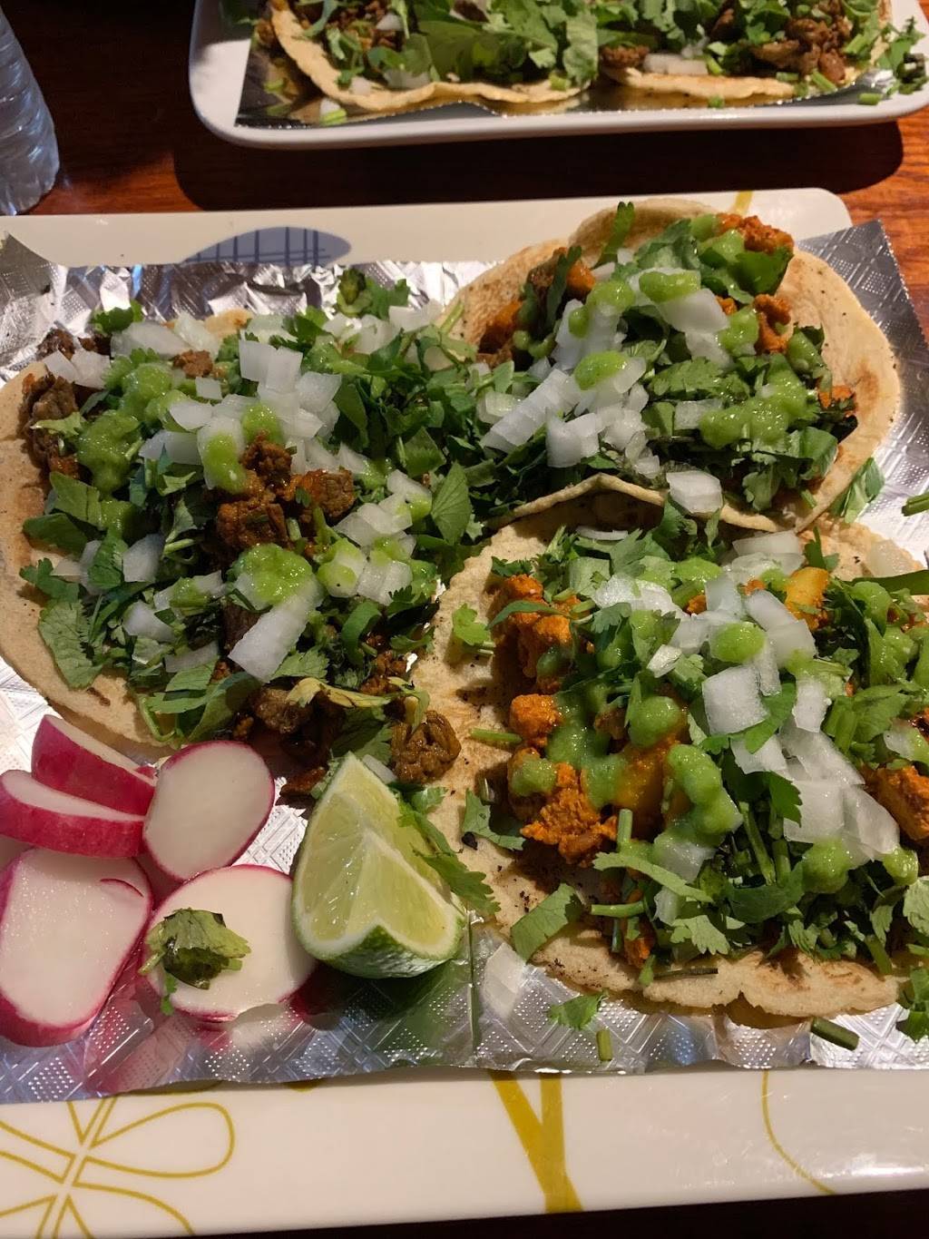 Ave Maria Taqueria | restaurant | 706 N 9th St, Reading, PA 19604, USA | 6103766709 OR +1 610-376-6709